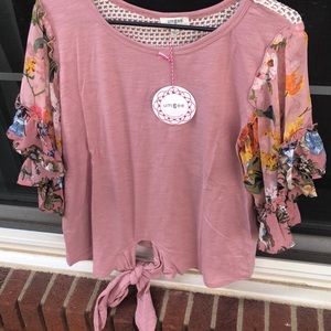 Women’s boutique top